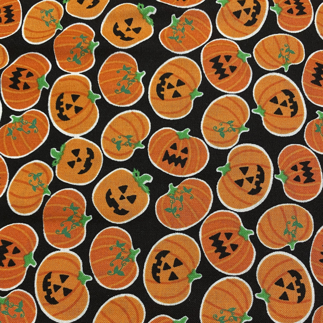 NP074C Pumpkin Bites Black