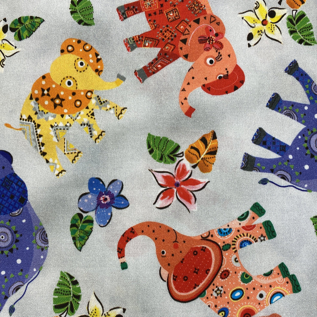 NP083C Elephants