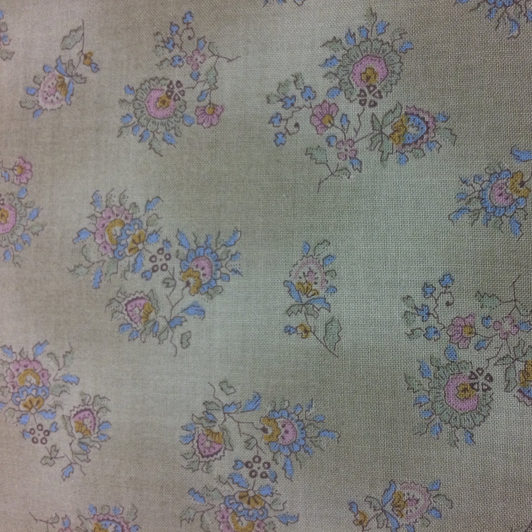 PC390 FC Floral Neutral